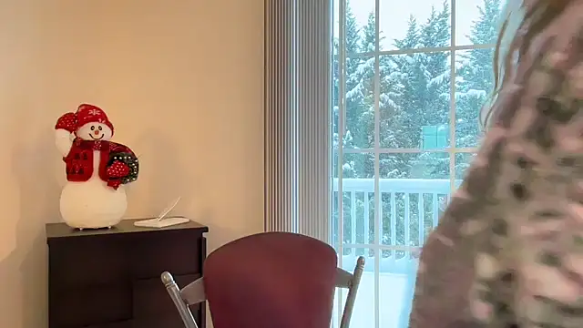 Milf Goddess online show from January 19, 9:45 pm