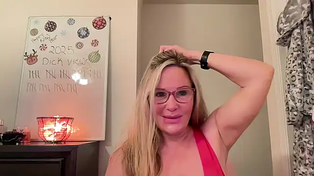 Milf Goddess online show from January 27, 5:58 am