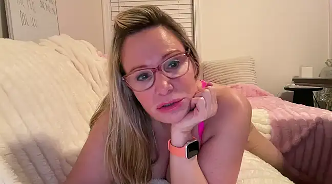 Milf Goddess online show from February 28, 4:54 am