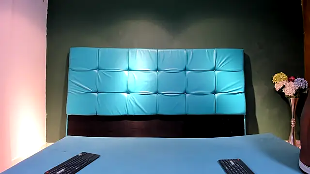 SexyBigCock01 online show from January 16, 10:23 pm