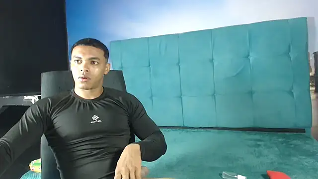 SexyBigCock01 online show from November 4, 12:59 pm