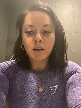 Snapshot of Luccreccia_ chatting on September 28, 9:25 am Luccreccia online show from September 28, 9:25 am