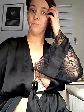 Loona-Lexxington online show from February 5, 6:37 pm