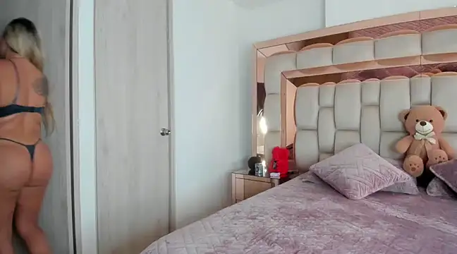 candy-sam28 online show from February 5, 4:25 pm