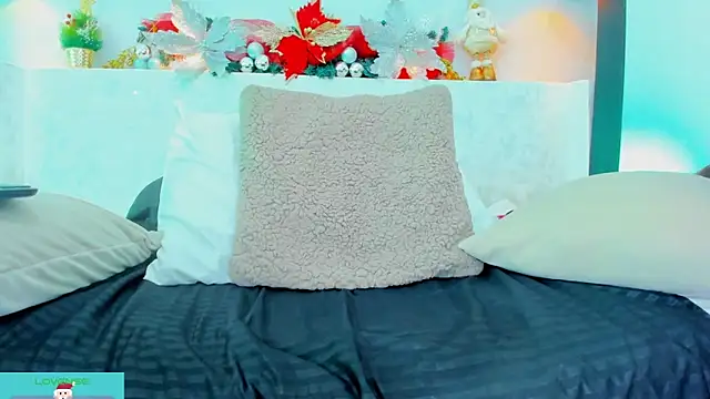 Snapshot of Natasha_Colins1 chatting on December 13, 8:30 am Natasha Colins1 online show from December 13, 8:30 am