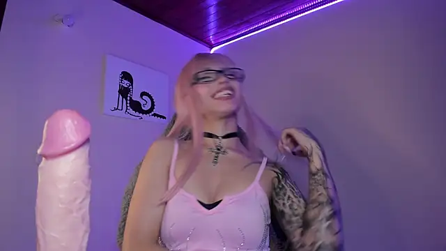 satanbabee online show from January 23, 3:48 am