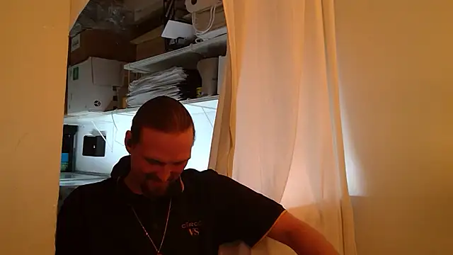 VitaminmanFL online show from November 24, 1:27 am