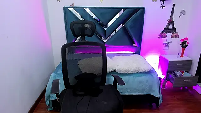 Alessandraa ferri  online show from February 27, 10:42 pm