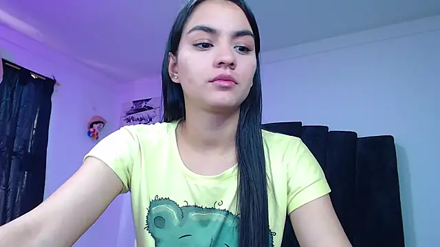 Ariel Zeo1 online show from October 10, 7:35 pm