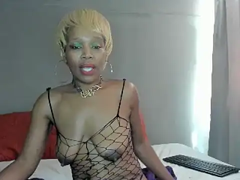 AfricanSquirtingQueen online show from January 15, 7:59 am