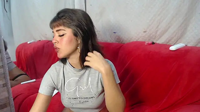 Melody phillips2 online show from February 4, 10:43 am