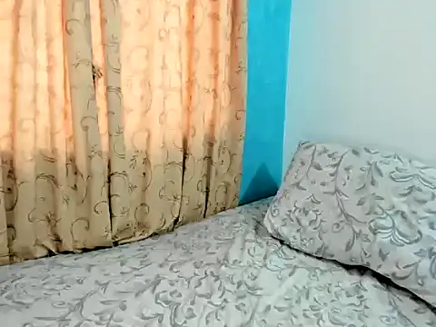 Snapshot of MonicaGarcia_ chatting on March 22, 11:32 am MonicaGarcia online show from March 22, 11:32 am