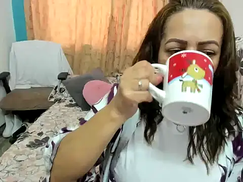 Snapshot of MonicaGarcia_ chatting on October 11, 7:23 pm MonicaGarcia online show from October 11, 7:23 pm