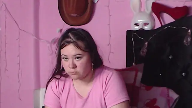 NikkiRous  online show from January 21, 4:27 pm