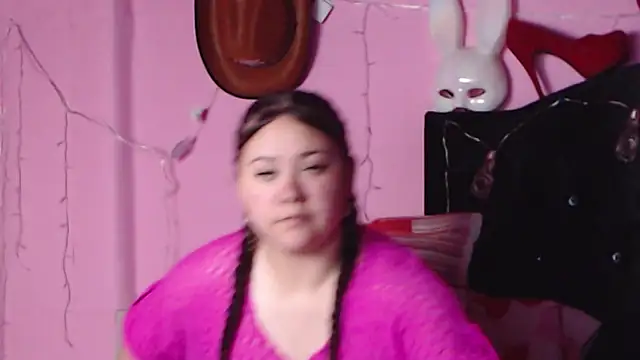 NikkiRous  online show from January 27, 4:43 pm