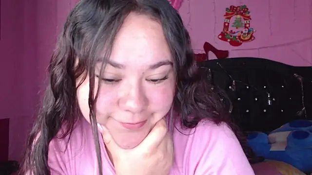 NikkiRous  online show from March 4, 3:48 pm