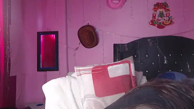 NikkiRous  online show from October 3, 1:19 pm