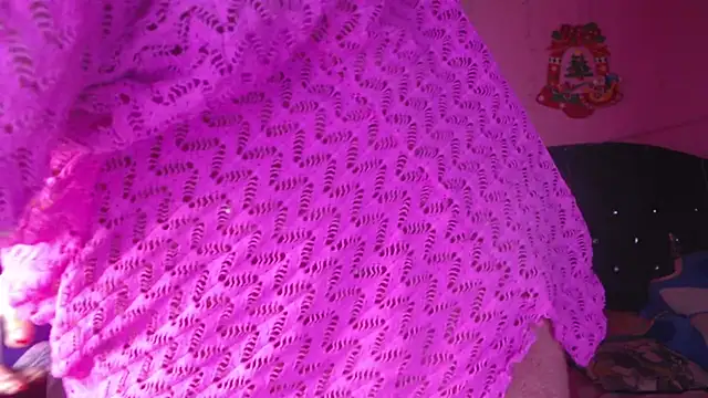 NikkiRous  online show from October 31, 12:50 pm