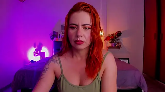 Snapshot of Dulce_charlottee chatting on February 3, 7:10 pm Dulce charlottee online show from February 3, 7:10 pm