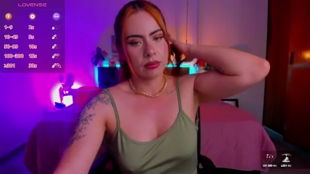 Snapshot of Dulce_charlottee chatting on February 19, 7:27 pm Dulce charlottee online show from February 19, 7:27 pm