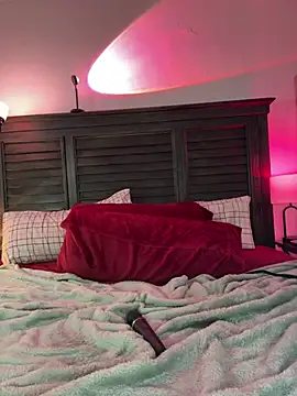 BrattyBae xo online show from March 19, 1:10 am