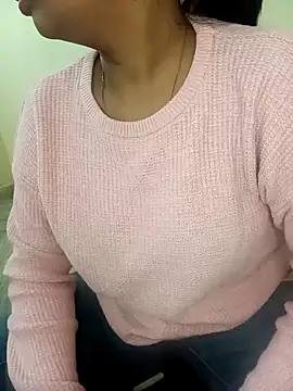 Snapshot of Im_Cute chatting on December 15, 9:03 am Im Cute online show from December 15, 9:03 am