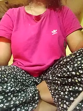 Snapshot of Im_Cute chatting on December 27, 7:57 pm Im Cute online show from December 27, 7:57 pm