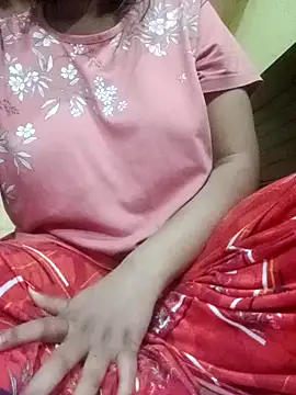 Snapshot of Im_Cute chatting on February 15, 7:28 pm Im Cute online show from February 15, 7:28 pm