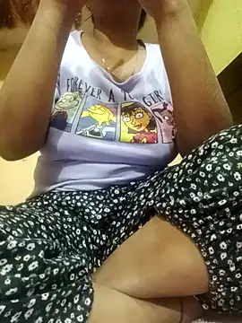 Snapshot of Im_Cute chatting on February 17, 8:36 pm Im Cute online show from February 17, 8:36 pm