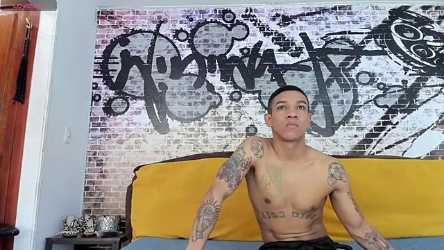 its me miley online show from January 17, 1:35 pm