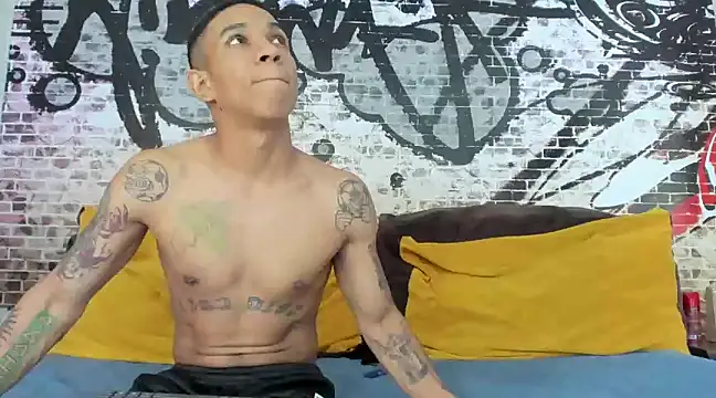 its me miley online show from January 29, 4:41 pm