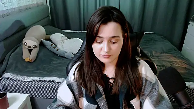 KiraYammy online show from February 14, 5:57 pm