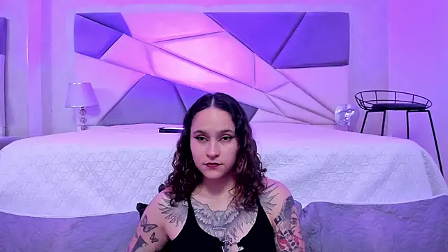 Snapshot of AnnyThompson_ chatting on January 26, 12:58 am AnnyThompson online show from January 26, 12:58 am