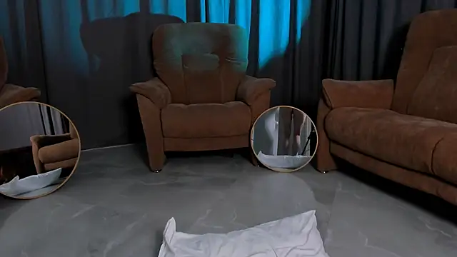 tiny rony online show from September 17, 5:03 pm