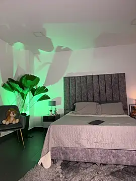 milaivanova online show from November 5, 11:21 am