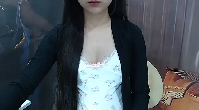 Snapshot of KaleAnisa chatting on February 19, 3:06 am KaleAnisa online show from February 19, 3:06 am