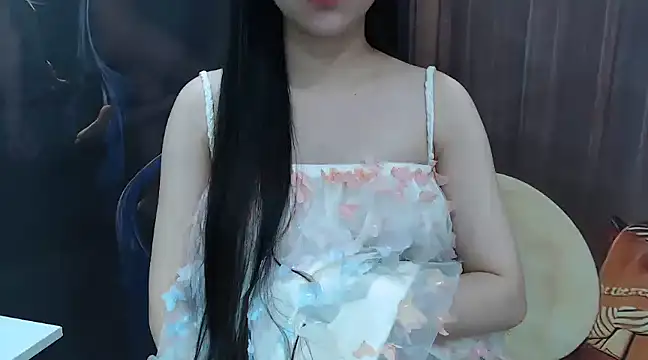 Snapshot of KaleAnisa chatting on March 8, 10:43 am KaleAnisa online show from March 8, 10:43 am