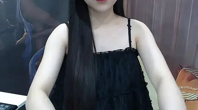 Snapshot of KaleAnisa chatting on March 13, 7:42 am KaleAnisa online show from March 13, 7:42 am