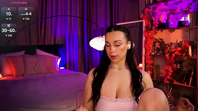 LunaNight online show from October 5, 8:29 pm