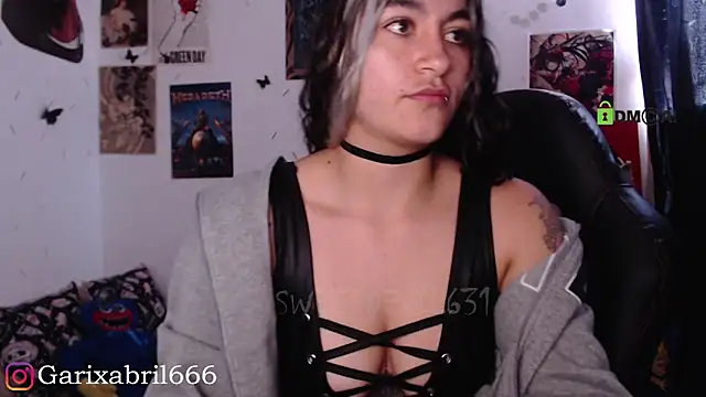 Snapshot of abril666 chatting on January 17, 12:31 pm abril666 online show from January 17, 12:31 pm