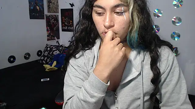 Snapshot of abril666 chatting on March 20, 7:25 pm abril666 online show from March 20, 7:25 pm