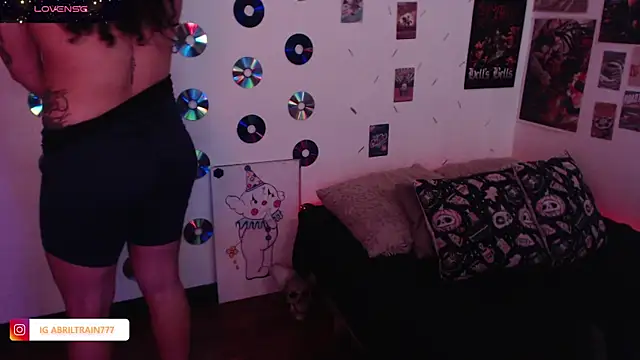 Snapshot of abril666 chatting on November 11, 4:18 pm abril666 online show from November 11, 4:18 pm