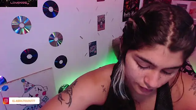 Snapshot of abril666 chatting on November 21, 5:44 pm abril666 online show from November 21, 5:44 pm