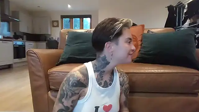 Snapshot of Rubyrichhxo chatting on November 18, 9:47 am Rubyrichhxo online show from November 18, 9:47 am