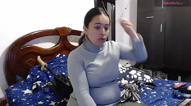 Snapshot of MagicStephany_ chatting on March 3, 5:29 pm MagicStephany online show from March 3, 5:29 pm