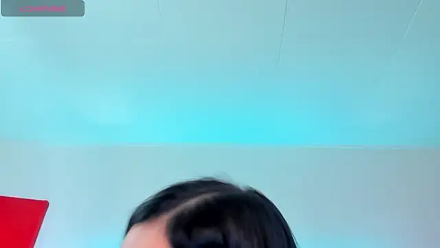 Snapshot of Abbye_blue01 chatting on December 17, 12:34 am Abbye blue01 online show from December 17, 12:34 am