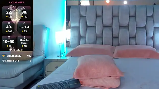 Snapshot of Abbye_blue01 chatting on February 1, 1:34 am Abbye blue01 online show from February 1, 1:34 am