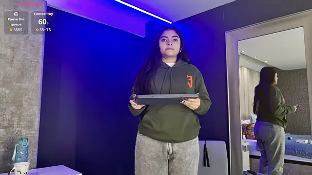 Snapshot of GiselOrtiz chatting on October 9, 10:13 am GiselOrtiz online show from October 9, 10:13 am