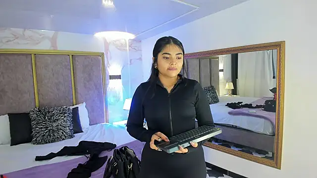 Snapshot of GiselOrtiz chatting on October 17, 10:29 am GiselOrtiz online show from October 17, 10:29 am