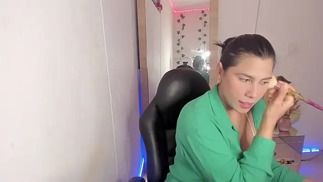 hellensexy online show from January 5, 3:55 pm